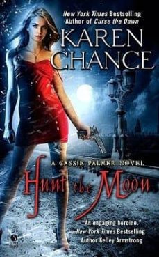 hunt the moon-9780451413079